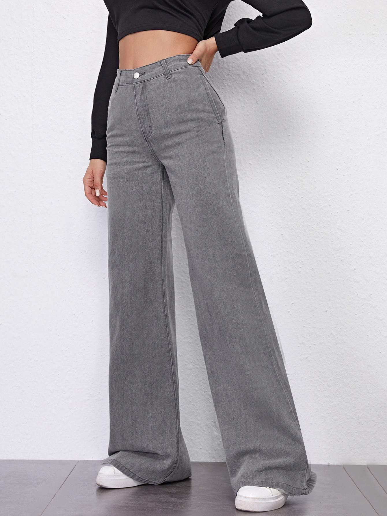 Trendy Denim, Flared Jeans for Casual Style