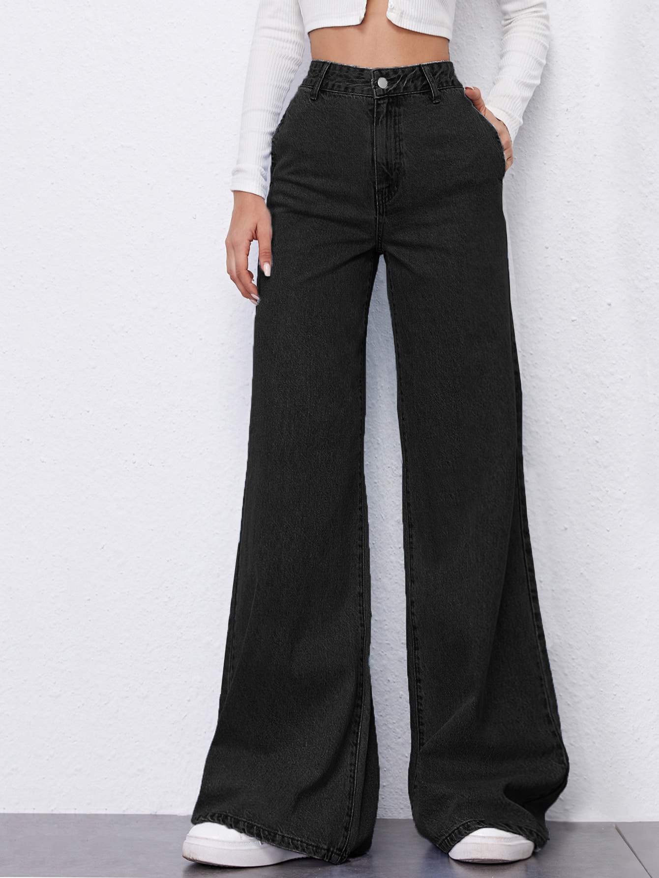 Trendy Denim, Flared Jeans for Casual Style
